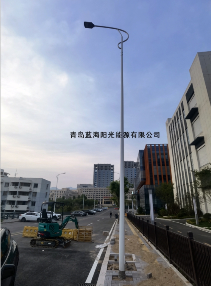 青島藍海陽光能源有限公司推出質保六年的LED路燈產品?